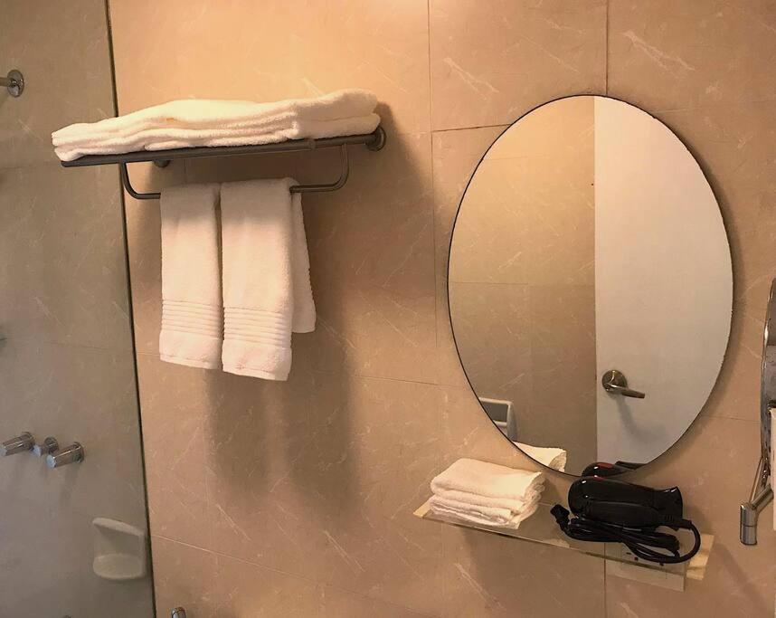 Spacious Bgc 2 Bedroom With A View Manila Exterior photo