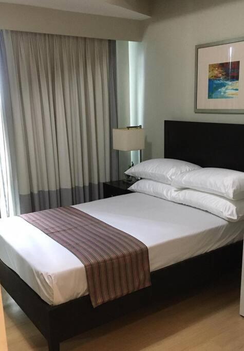 Spacious Bgc 2 Bedroom With A View Manila Exterior photo