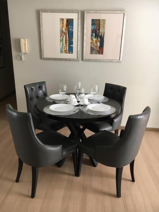 Spacious Bgc 2 Bedroom With A View Manila Exterior photo